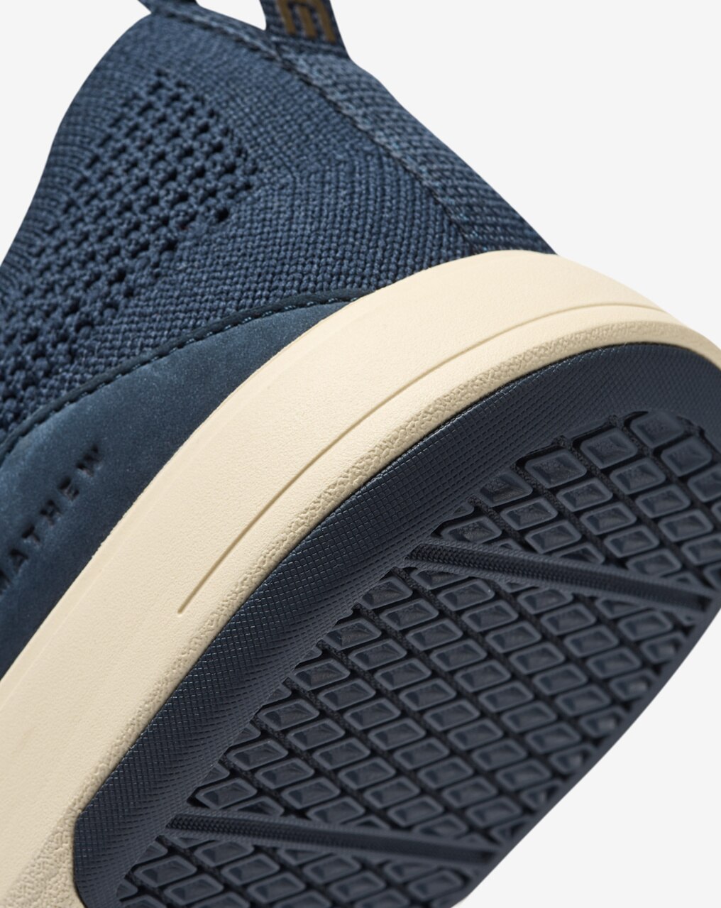 THE MODERN ONE SHOE 8