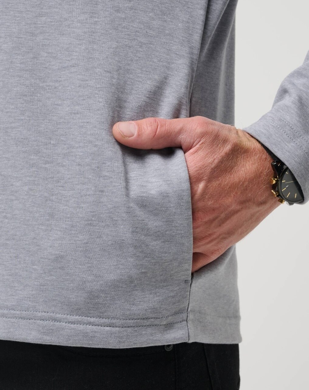 UPGRADED QUARTER ZIP 4